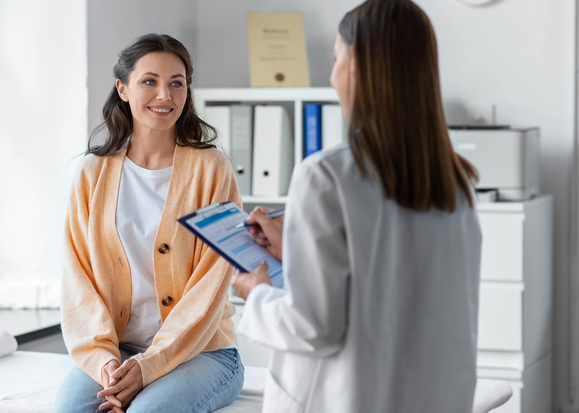 Doctor talking to a woman